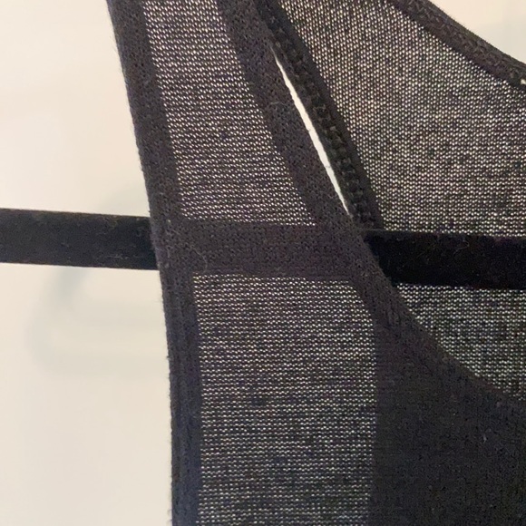 Aritzia Wilfred Free black tank top - Picture 3 of 5